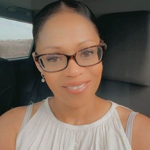 Meet your Posher, Lucy